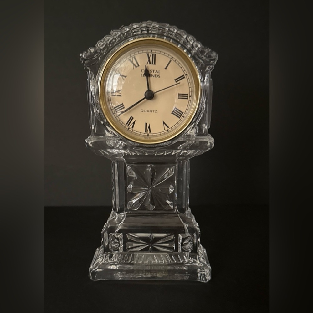 VTG. Godinger Crystal Legends 7” Mantle Clock